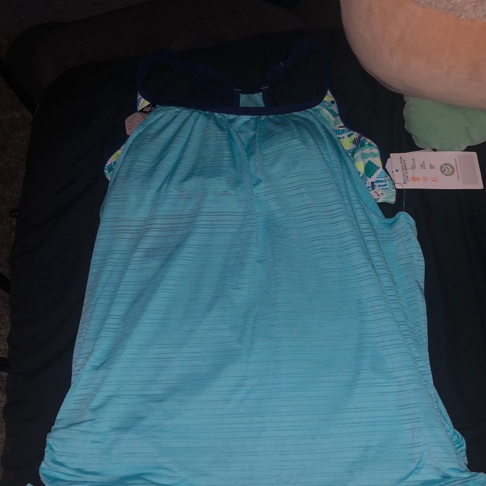 All active Zeroxposur Sun Smart tank top, Size Large.